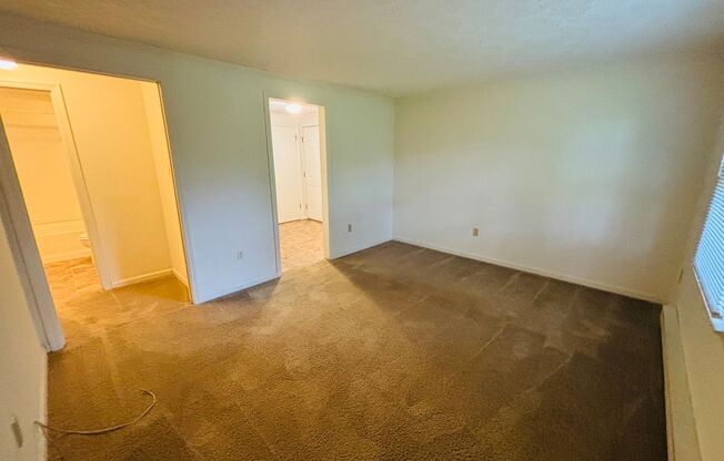 2 Bedroom 1 bath Duplex