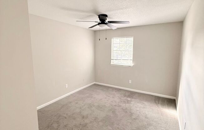 2 beds, 1 bath, 850 sqft, $1,245, Unit 8E