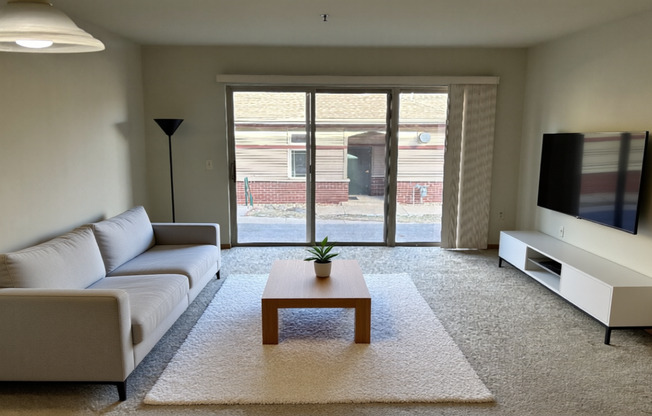 2 beds, 2 baths, 1,156 sqft, $1,835, Unit 290-303