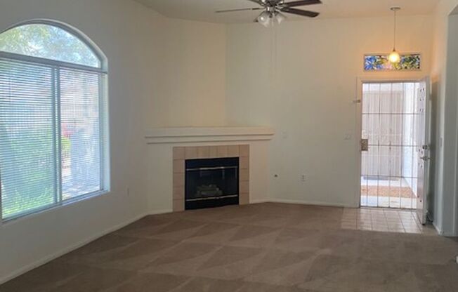 2 beds, 2 baths, $1,795, Unit UNIT 3813