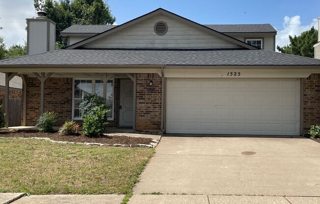 Renovated two-story in Grapevine