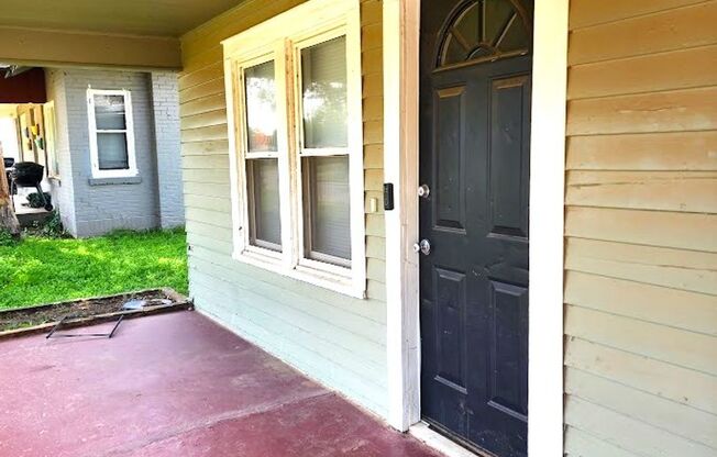 2237 NW 12th St