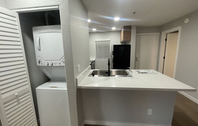 2 beds, 2 baths, 960 sqft, $3,395, Unit C-119