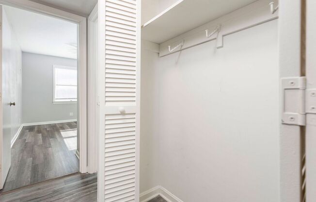 1 bed, 1 bath, $850, Unit 220
