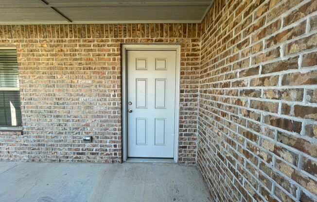 Great 3 Bed 2 Bath Home in CARL ALBERT SCHOOL DISTRICT!!