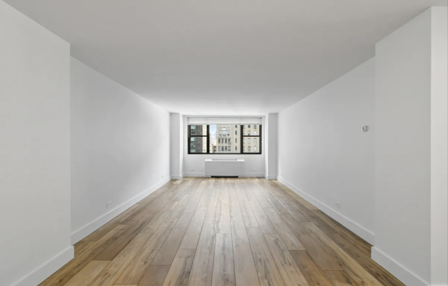 1 bed, 1 bath, 778 sqft, $5,999, Unit 14H