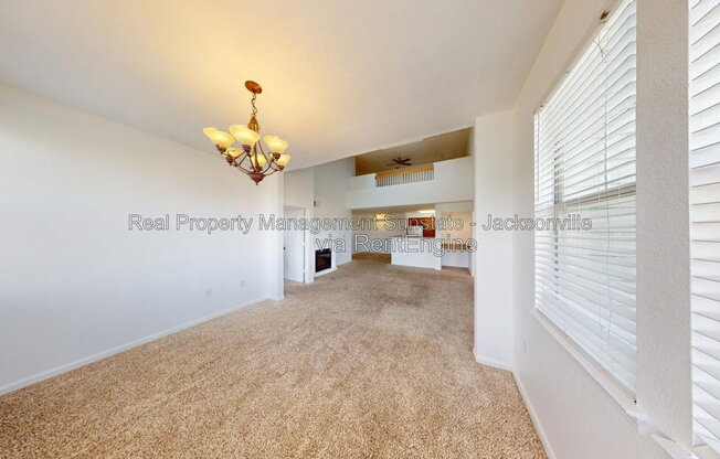 1 bed, 1 bath, 1,012 sqft, $1,350, Unit 536