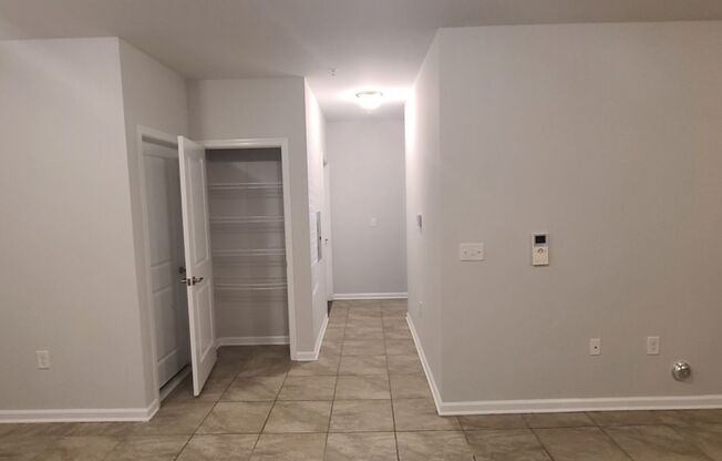2 beds, 2 baths, $2,195, Unit 108