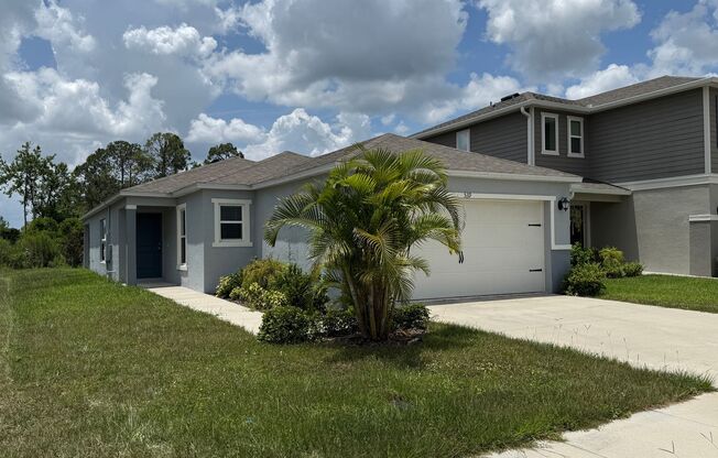 Beautifully Maintained 3-Bedroom, 2-Bath Home in the Desirable Preservation Pointe Community.