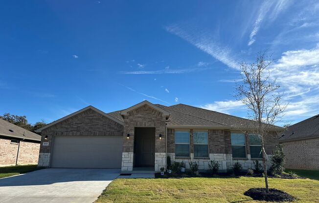 New Construction 4 bedroom Home in Joshua ISD