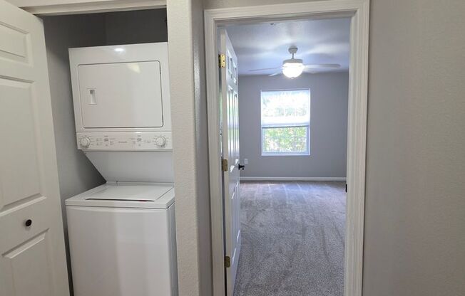 1 bed, 1 bath, 869 sqft, $1,465, Unit 1602-103