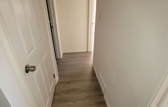 3 beds, 1.5 baths, 1,100 sqft, $1,635, Unit 3357