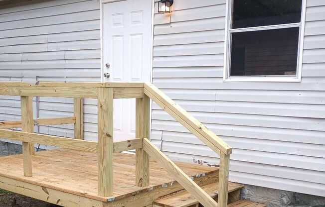 Spartanburg, 2 bedrooms, 1 bath. $800 a month, NO PETS, 803-537-0185