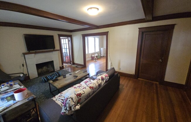 283 LOWELL AVE