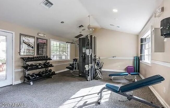 2 beds, 2 baths, $1,300, Unit # 1004