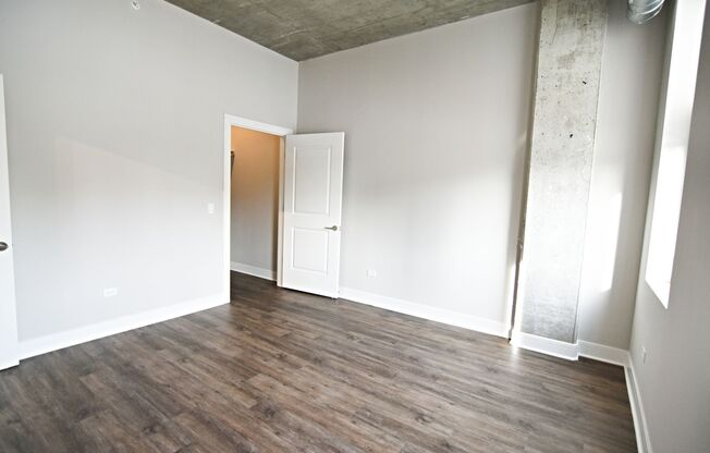 1 bed, 1 bath, 871 sqft, $3,150, Unit 3833-720