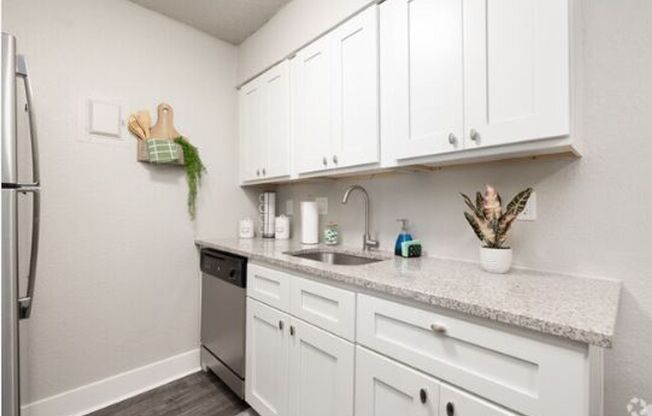 Applewood Apartments
