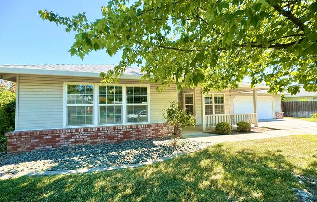 Beautiful Home in Amber Grove