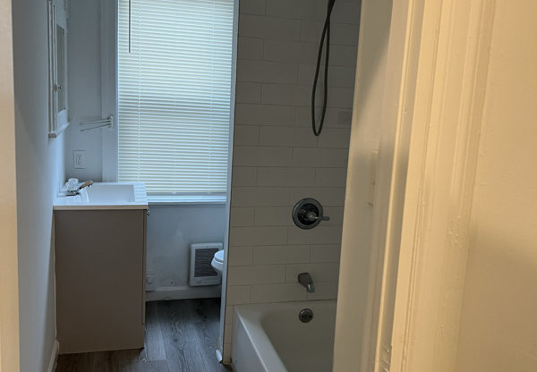 139 E DUVAL ST