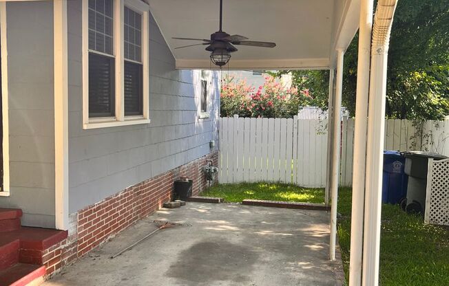 2 beds, 1 bath, $1,250