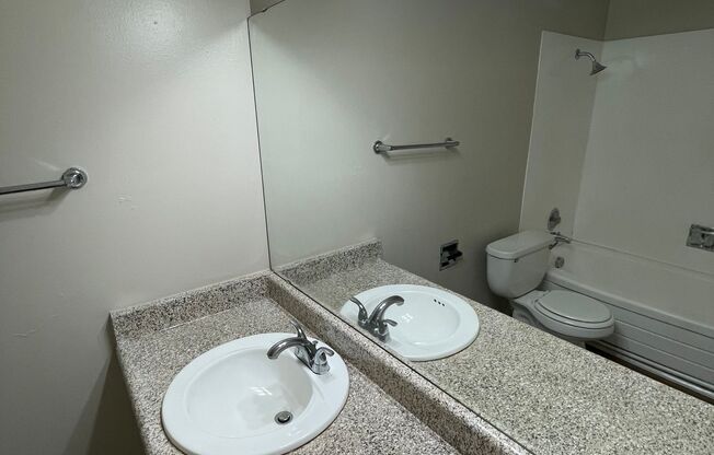 Studio, 1 bath, 510 sqft, $1,195, Unit 40