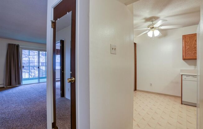 2 beds, 2 baths, $1,750, Unit Unit 210