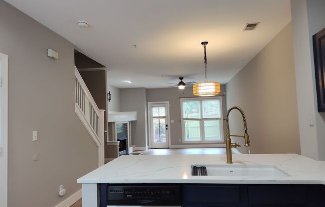Move-in ready Condo located in Sedgefield!