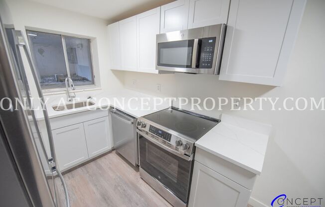 1 bed, 1 bath, 450 sqft, $1,248, Unit 12B