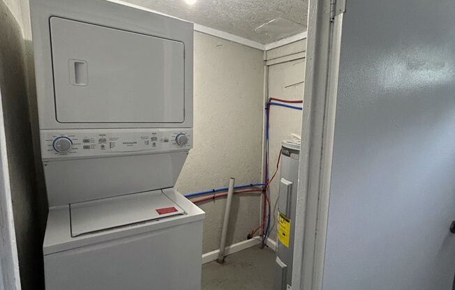 Cute 2 Bedroom 1 Bath Home in Jacksonville