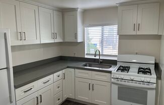 2 beds, 1 bath, $2,995, Unit 644