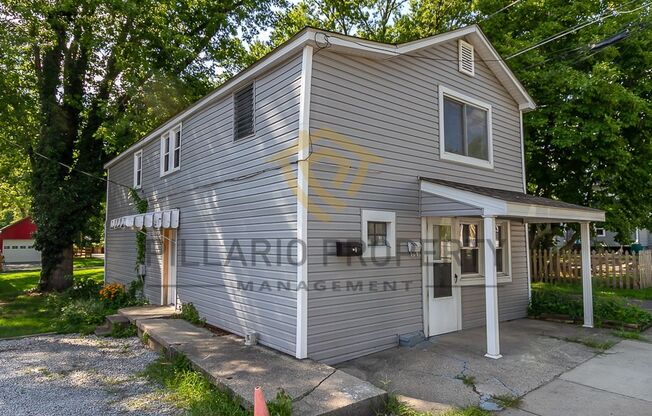 52-52 1/2 South Greenwood St.