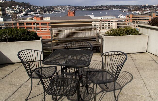 Studio, 1 bath, 666 sqft, $1,895, Unit 607