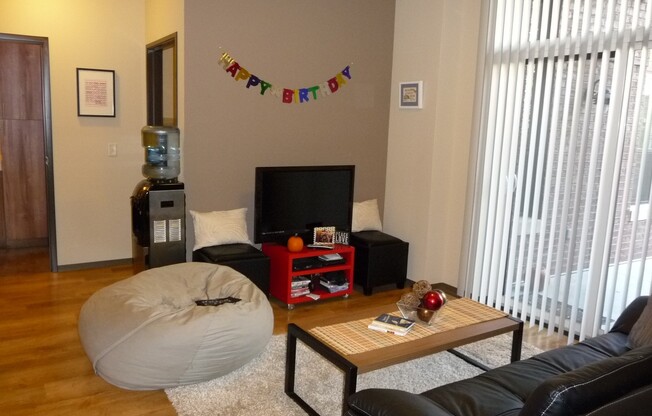 2 beds, 2 baths, 825 sqft, $2,900, Unit #514