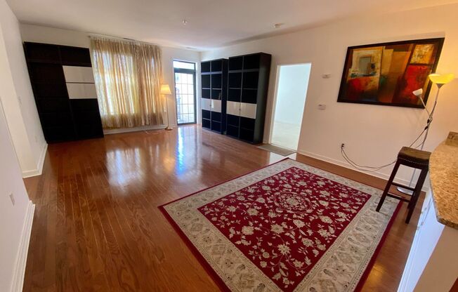 Charming 2Bedroom/2Bath Condo in Heart of Charles Village!