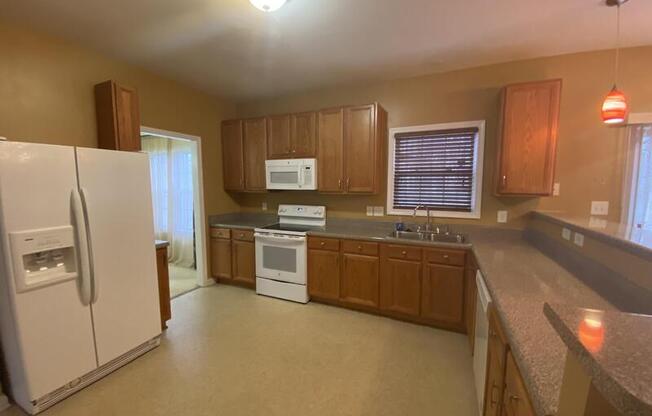 3219 POLITE LN
