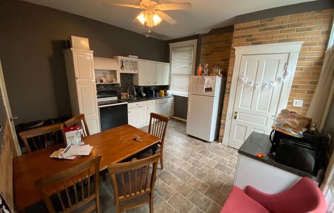 3 Bedroom House in Clifton Located Near UC's Campus