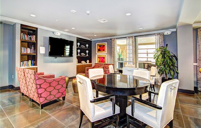 3 beds, 2.5 baths, 1,490 sqft, $4,500, Unit 231