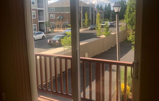 Craftsman Style Townhouse - 3 bedroom, 2.5 bath w/ Bonus Room - Attached Double Garage