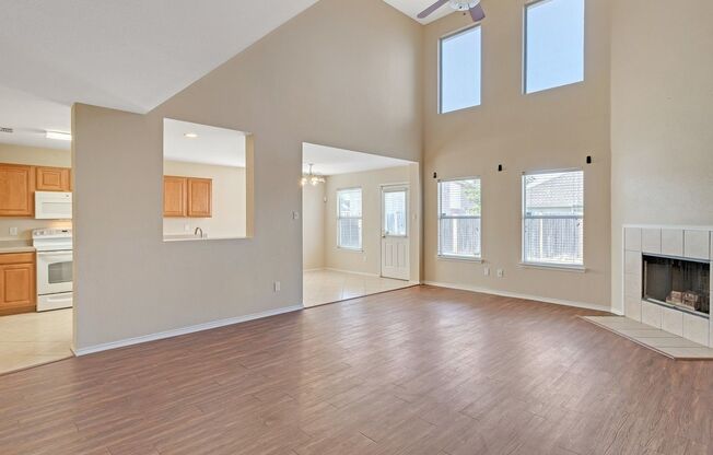 1029 MAGNOLIA LN