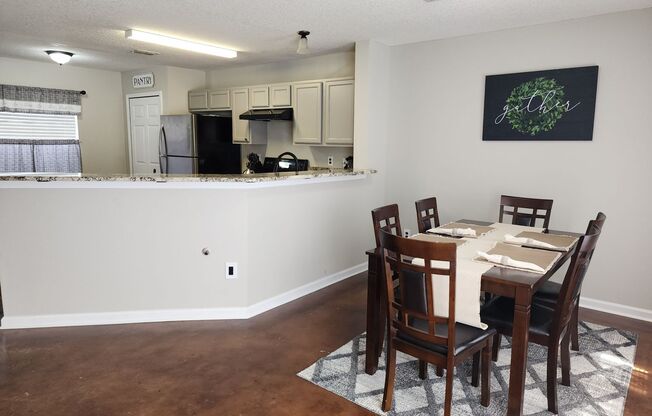 Fleming Island Fully Furnished Home... TWO WEEKS FREE!!!