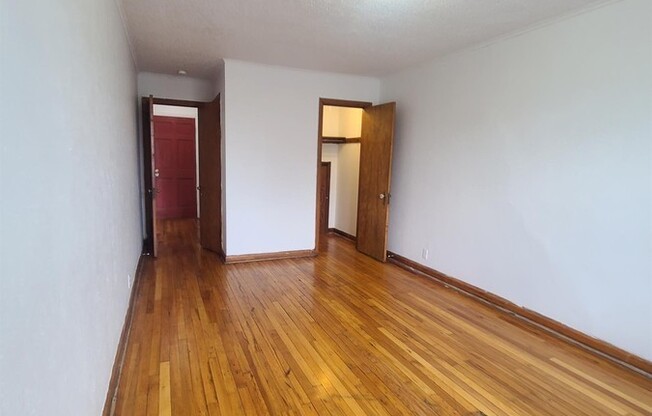 2 beds, 1 bath, 816 sqft, $650