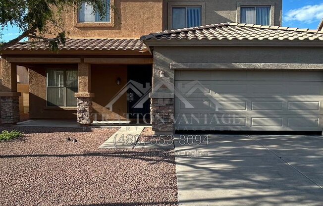3 beds, 2.5 baths, 2,156 sqft, $2,200