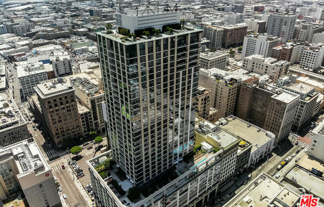 2 beds, 2.5 baths, 1,201 sqft, $5,000, Unit 3202