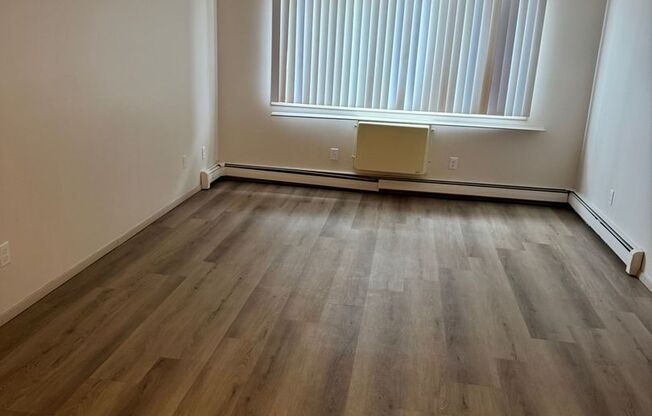 1 bed, 1 bath, $850, Unit 31