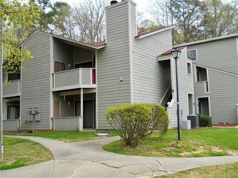 4600 Sharon Chase Dr #F Charlotte, NC 28215