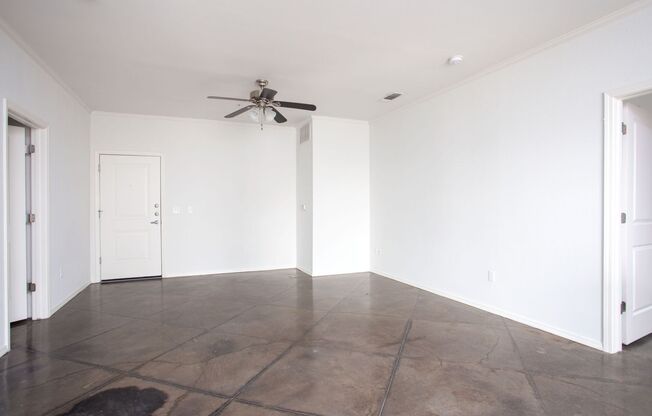 2 beds, 1 bath, 918 sqft, $1,278, Unit 9201 - 4428