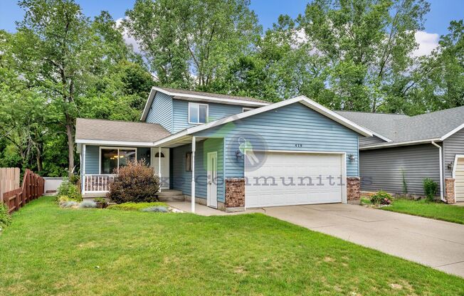 Beautiful Spacious 4 Bedroom Kentwood Home