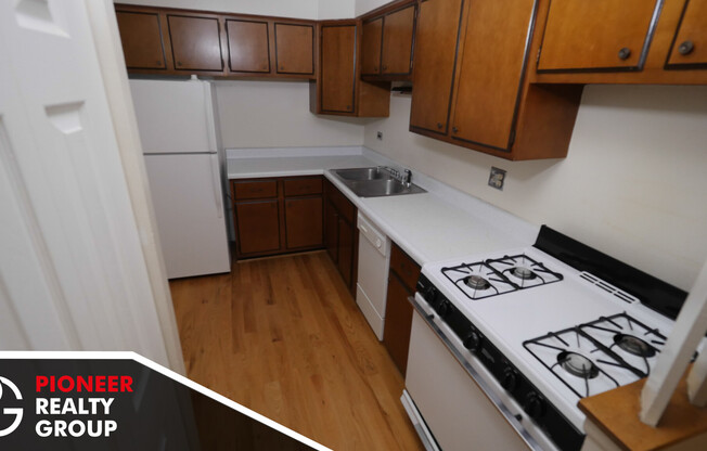 660 W Wrightwood Ave