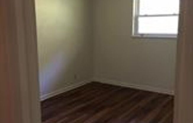 3 beds, 1 bath, $1,450