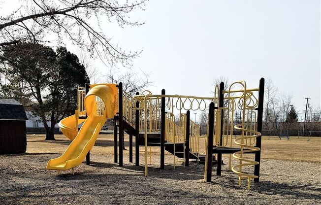 2 beds, 1 bath, 960 sqft, $984, Unit 109